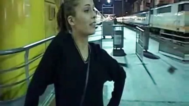 الكبار لا التسجيل فتاة الشرج و سكس ممثلات ومطربات عربيات الوجه